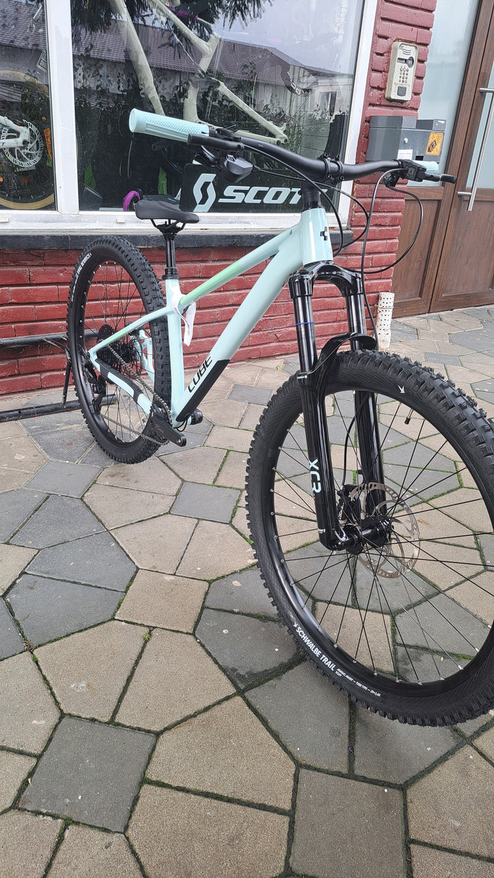 Bicicleta Cube Reaction TM 2027