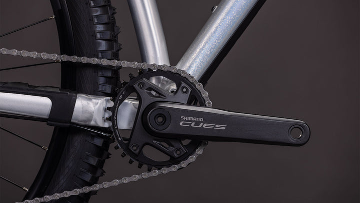 BICICLETA CUBE REACTION TM ONE RAWMETAL BLUE 2026